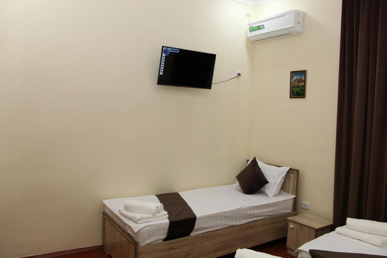 Zafaron Hotel Ташкент Экстерьер фото